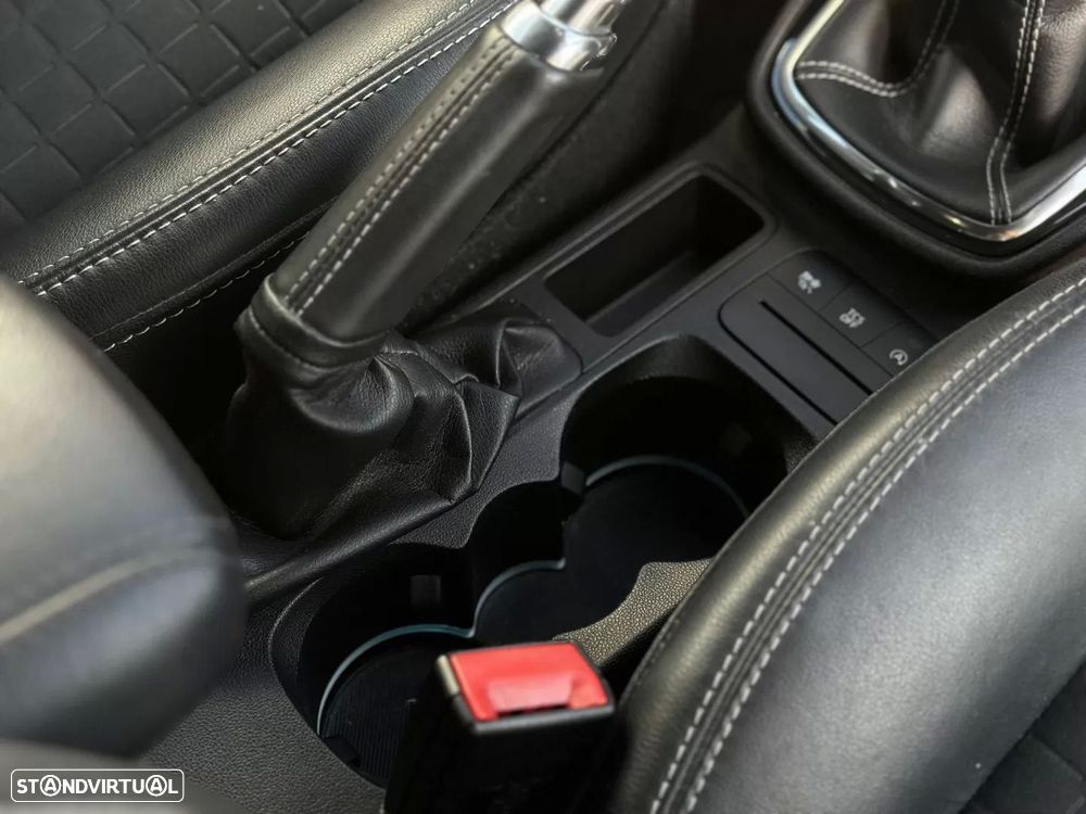 Ford Fiesta 1.0 EcoBoost Active+ - 44