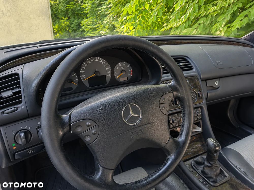 Mercedes-Benz CLK 200 Kompressor - 2