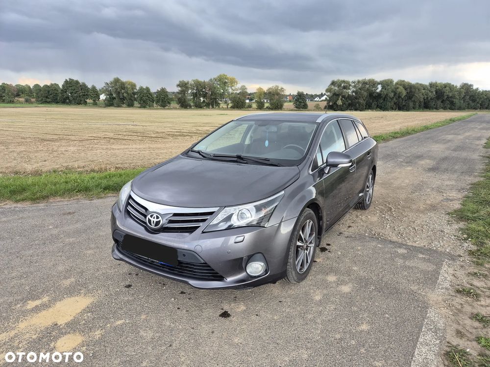 Toyota Avensis 2.0 D-4D Premium - 1