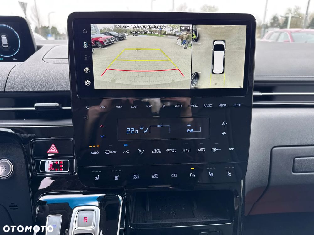 Hyundai Staria 1.6 T-GDI HEV Luxury - 32