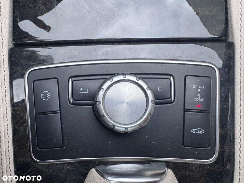 Mercedes-Benz CLS - 23