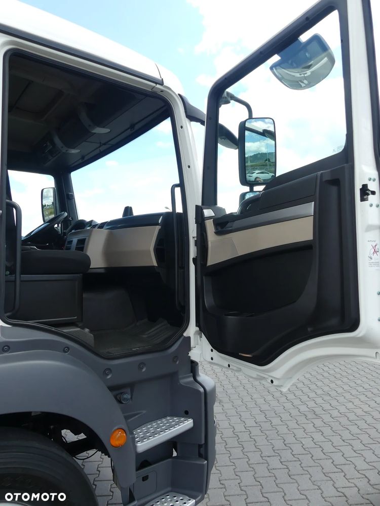MAN TGM 18.250 / CHŁODNIA + WINDA / KABINA SYPIALNA / EURO 6 / - 30