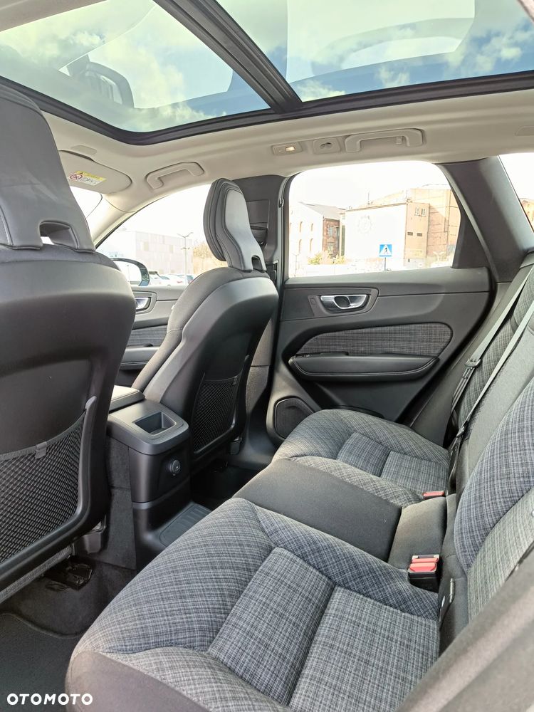 Volvo XC 60 T6 AWD Plug-In Hybrid Inscription Expression - 10