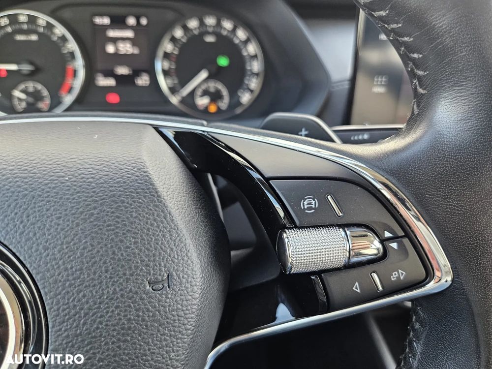 Skoda Octavia 2.0 TDI DSG Ambition - 12