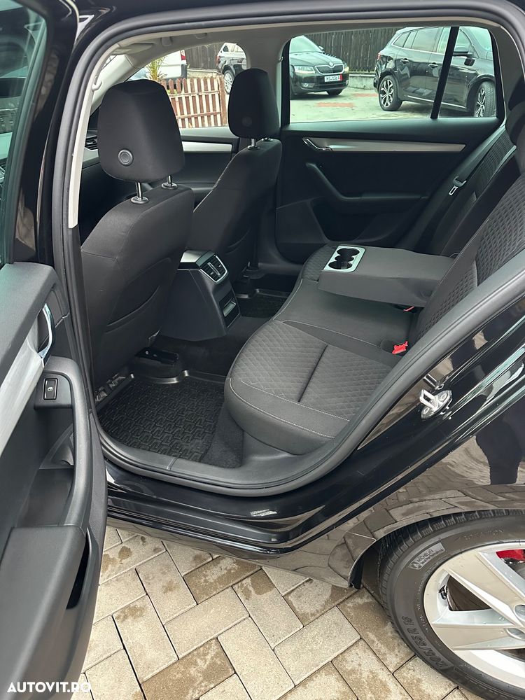 Skoda Octavia - 23