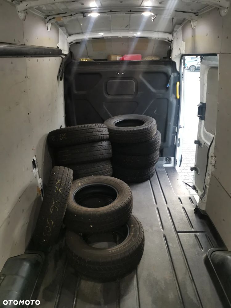 Ford Transit - 12