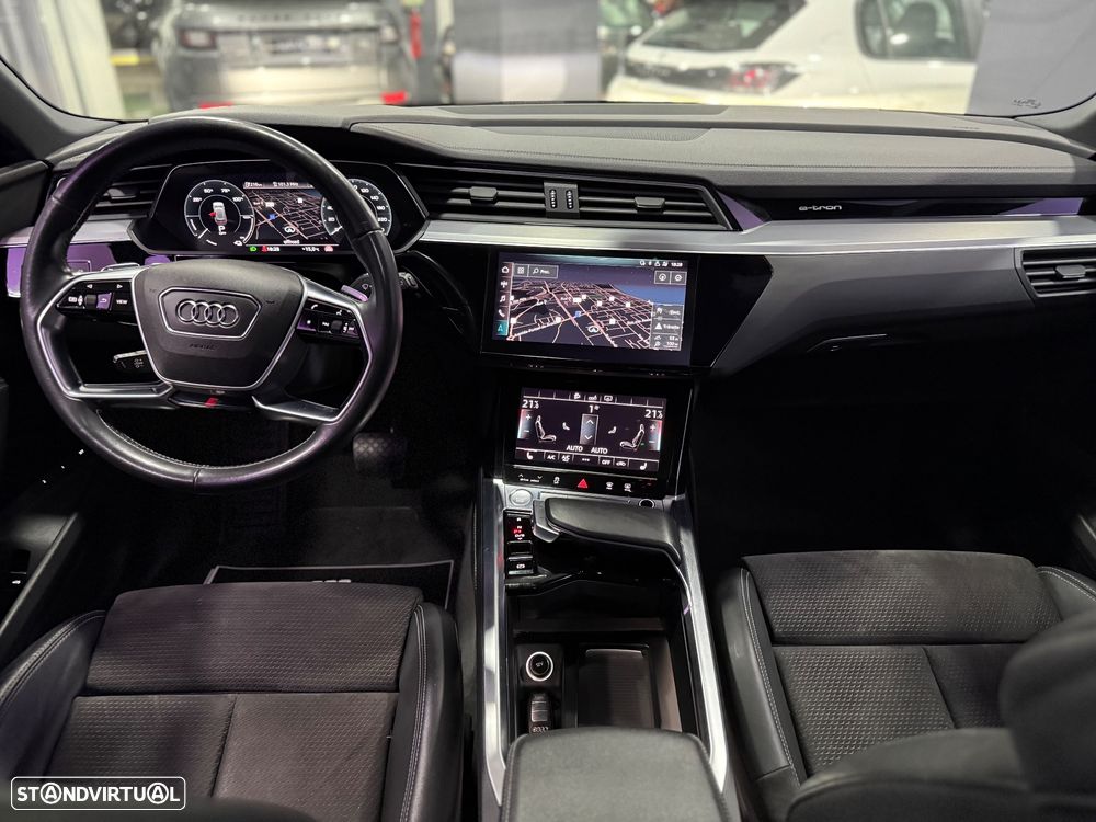 Audi e-tron 50 quattro S line - 24