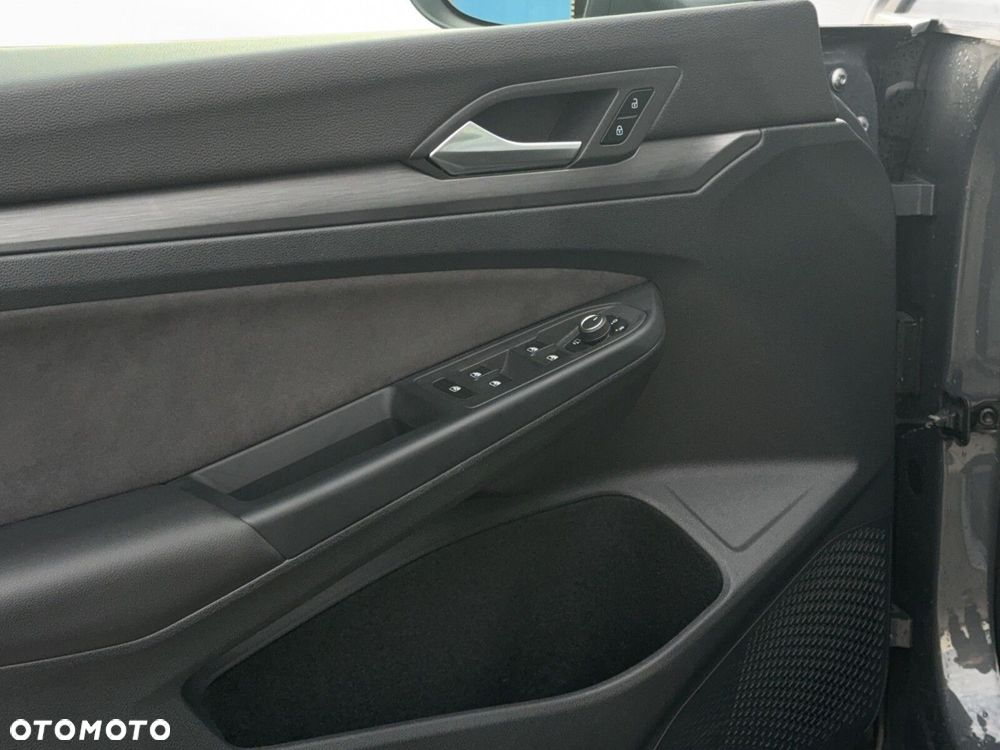 Volkswagen Golf Variant - 29