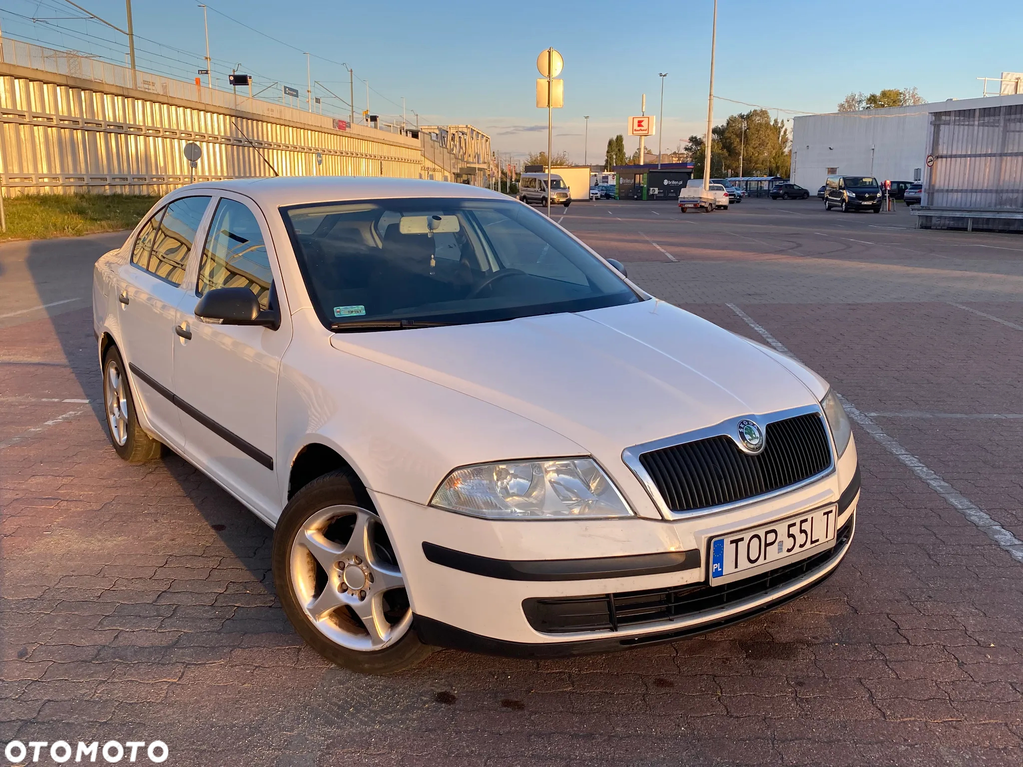 Skoda Octavia 1.6 FSI Classic - 2