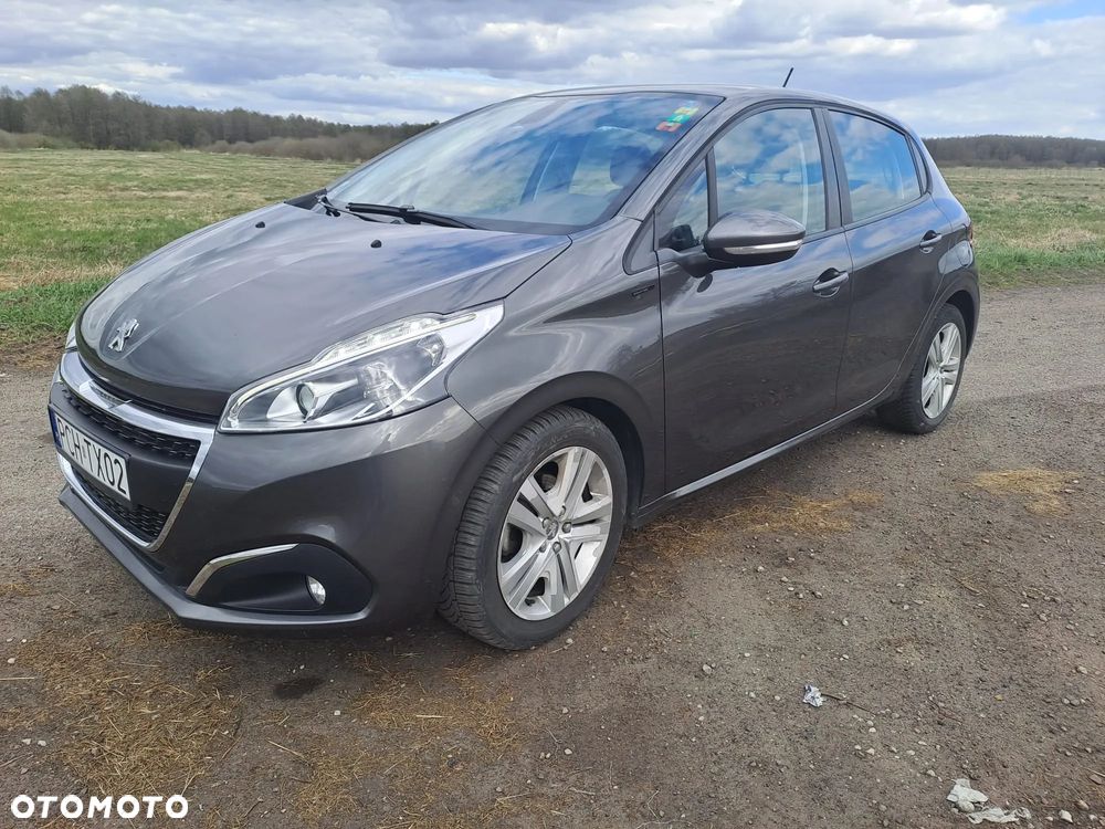 Peugeot 208 - 2