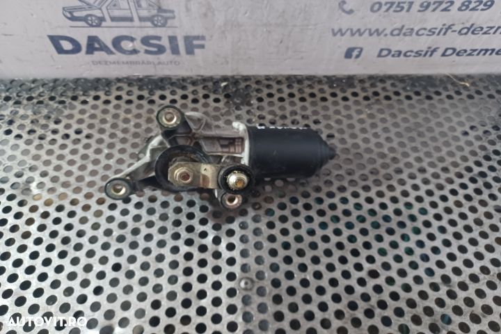 MOTORAS HAYON NAVARA D2.2 2004 Nissan Navara  seria - 2