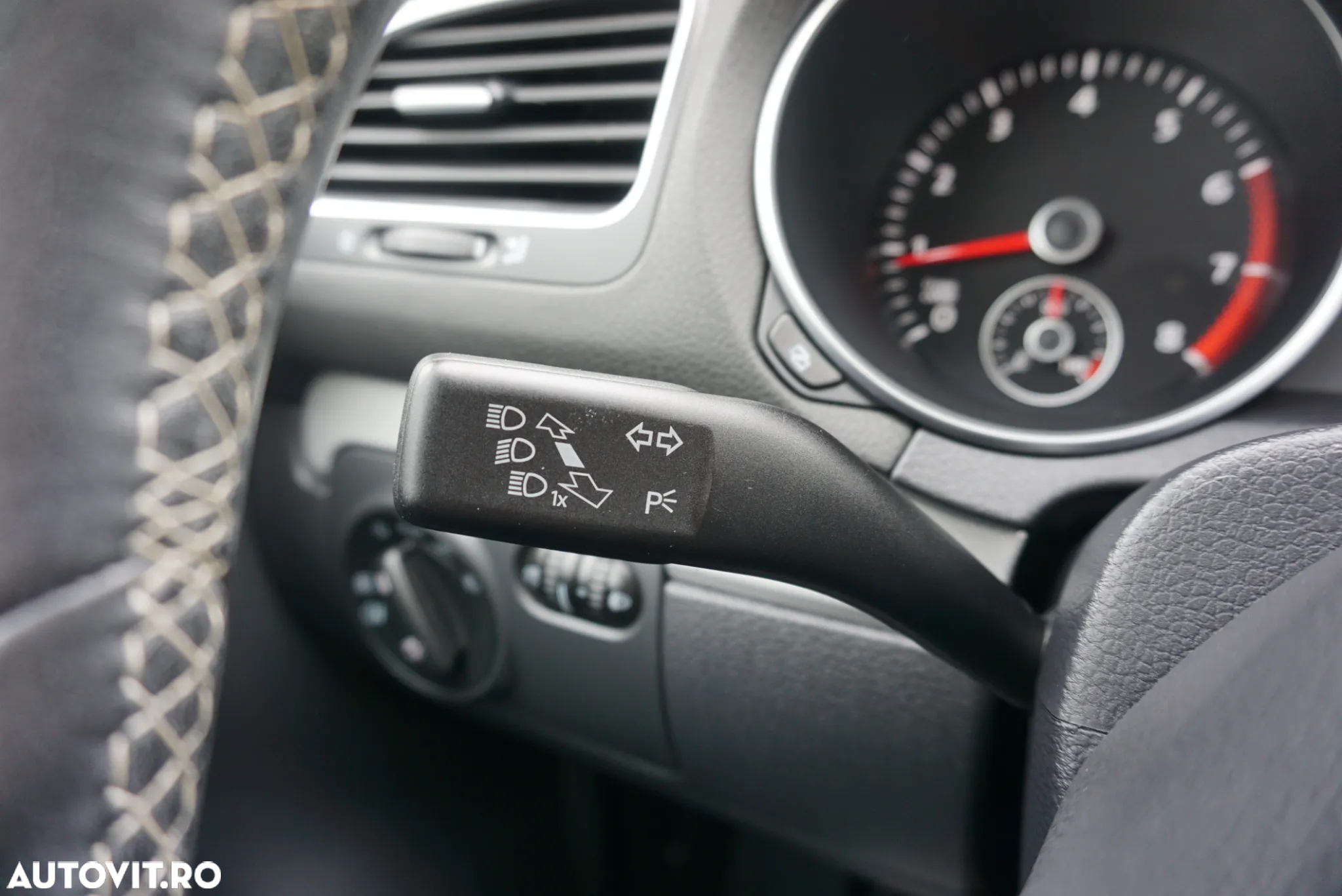 Volkswagen Golf 1.2 TSI BlueMotion Technology MATCH - 19