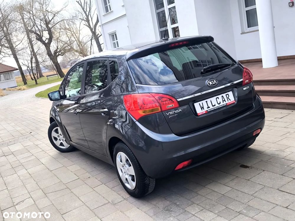 Kia Venga 1.4 CVVT Dream Team Edition - 4