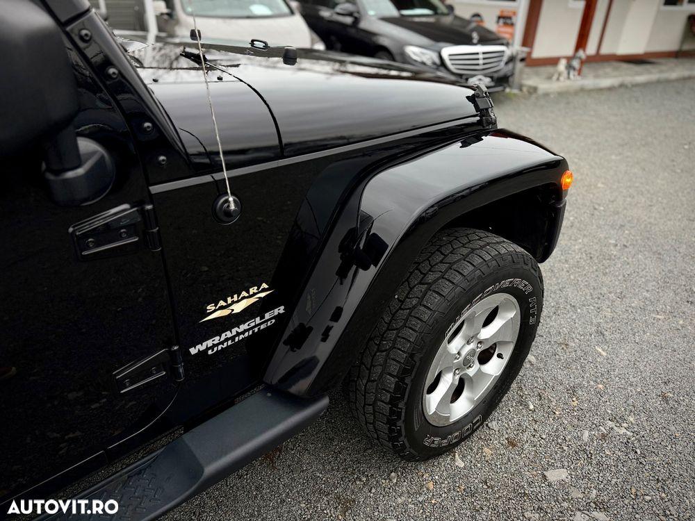 Jeep Wrangler Unlimited Hard-Top 2.8 CRD DPF Automatik Sahara - 12