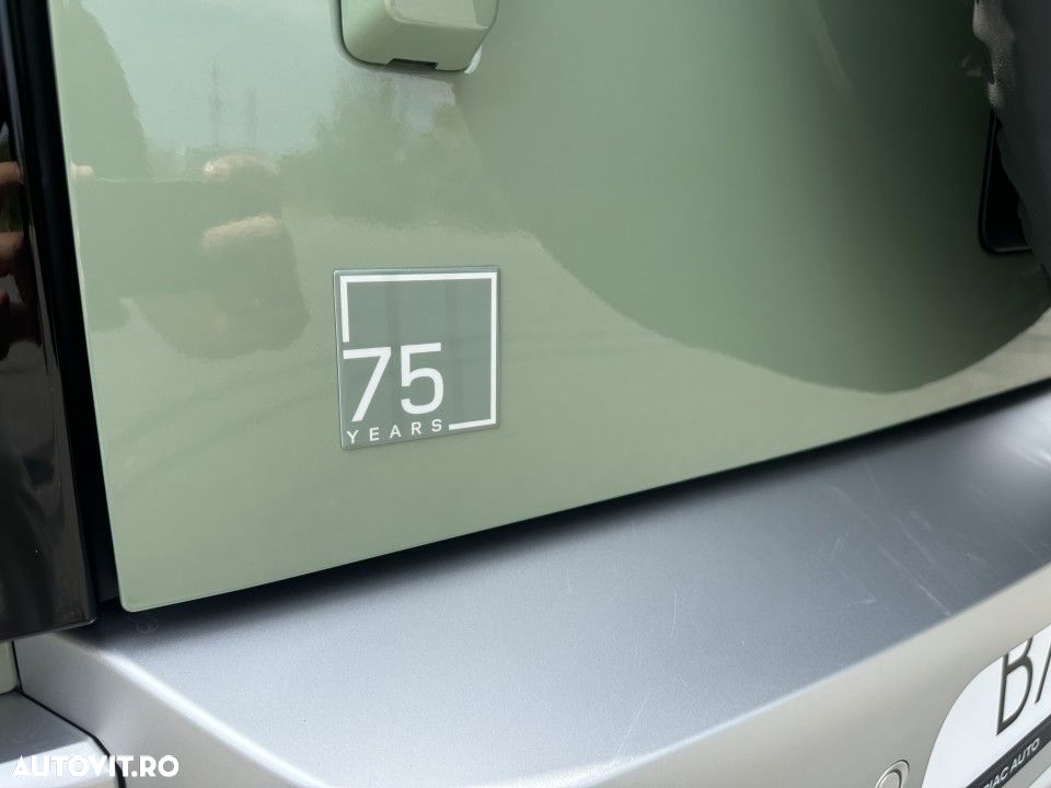 Land Rover Defender - 19