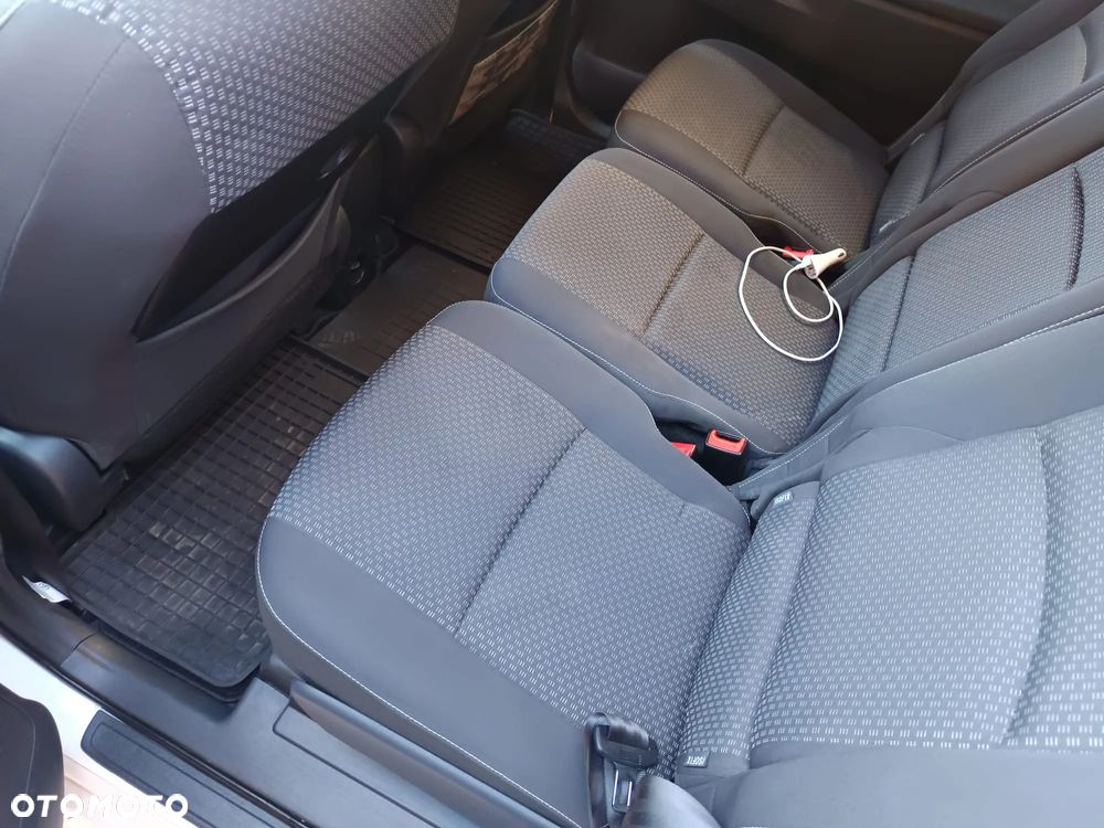 Toyota Verso 1.8 Prestige MS - 9