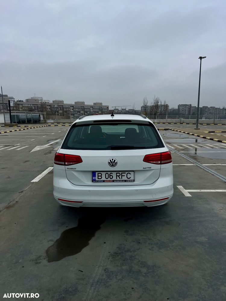 Volkswagen Passat 2.0 TDI DSG Comfortline - 4