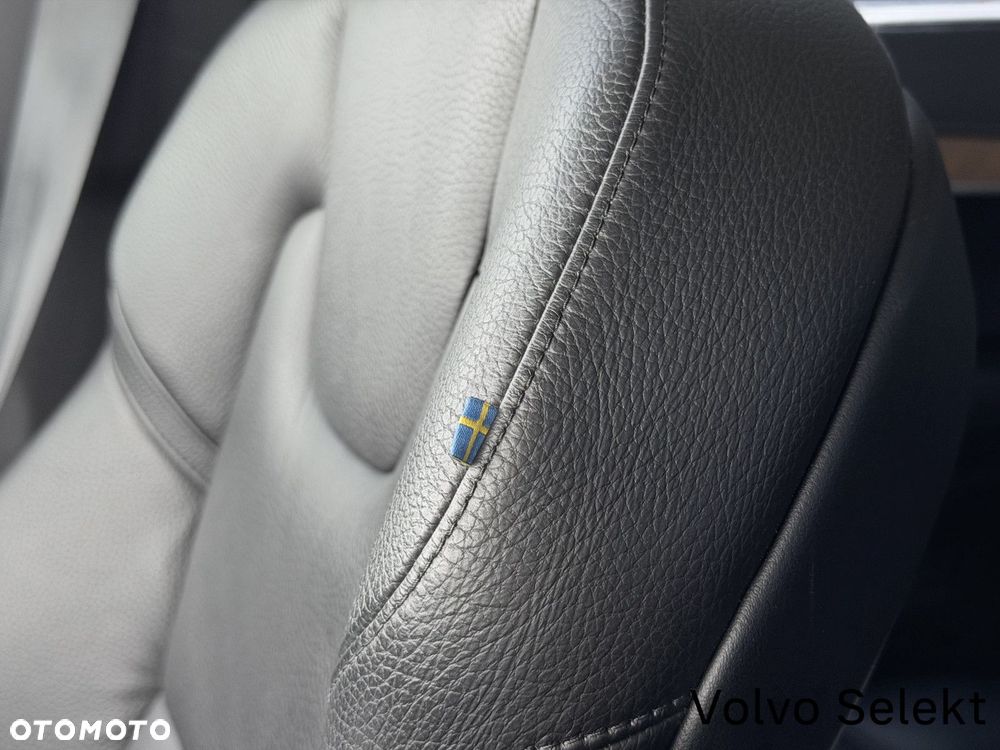 Volvo XC 90 - 38