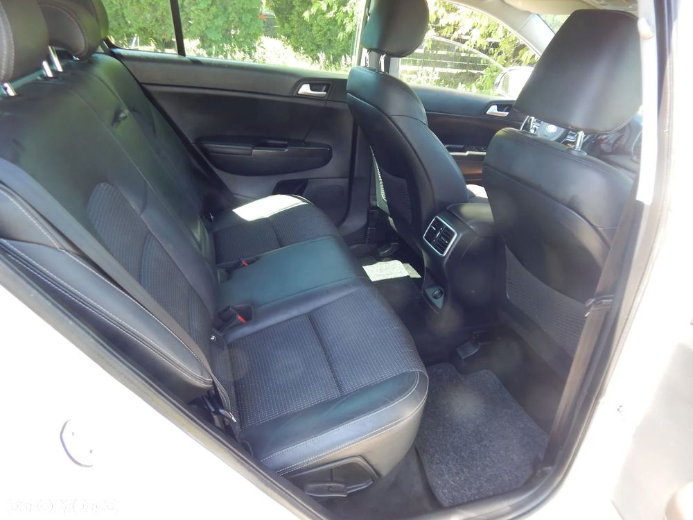 Kia Sportage 1.7 CRDI L 2WD - 12