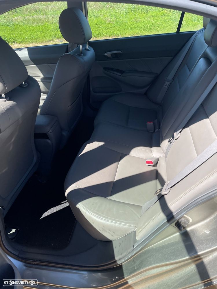 Honda Civic 1.3 DSI i-VTEC Hybrid Confort - 6