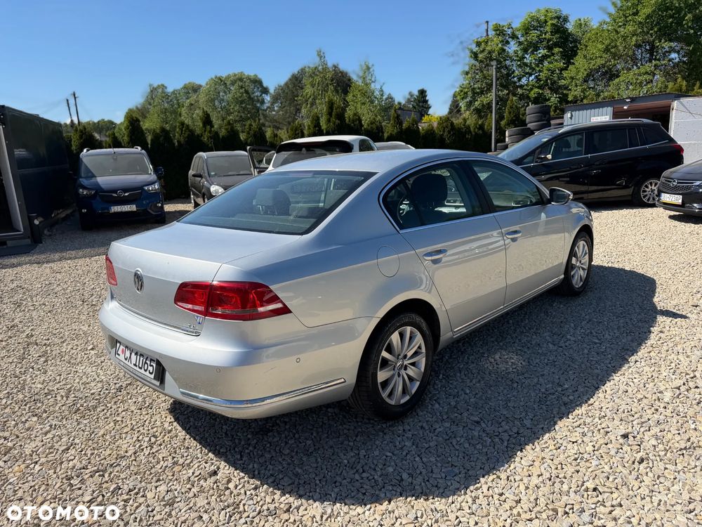 Volkswagen Passat 1.4 TSI BlueMotion Technology Highline - 4