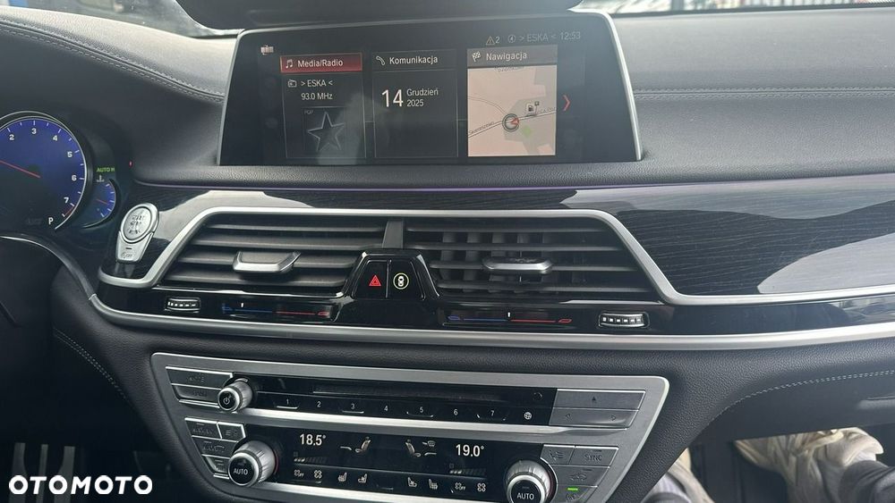 BMW Seria 7 - 8