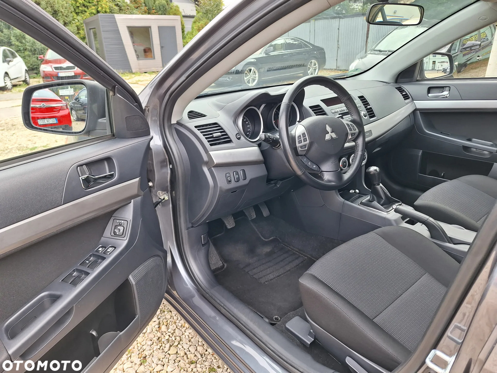 Mitsubishi Lancer 1.8 Intense - 7