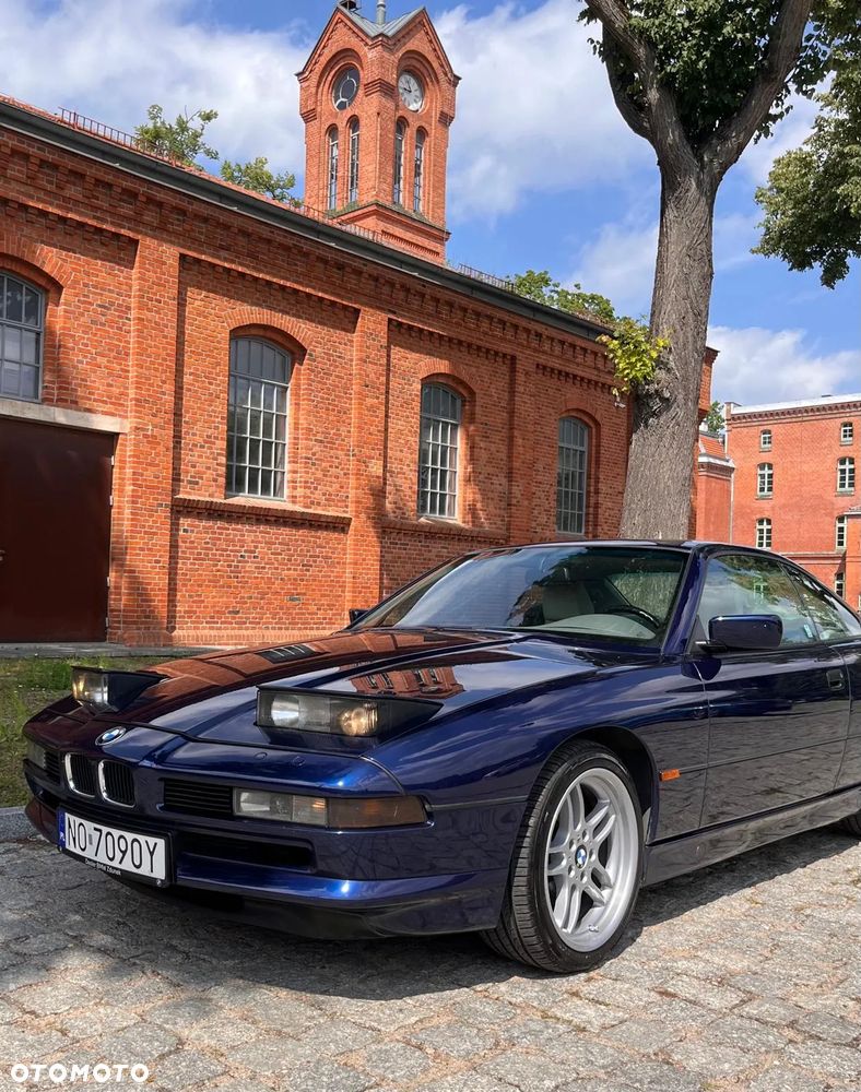 BMW Seria 8 - 22