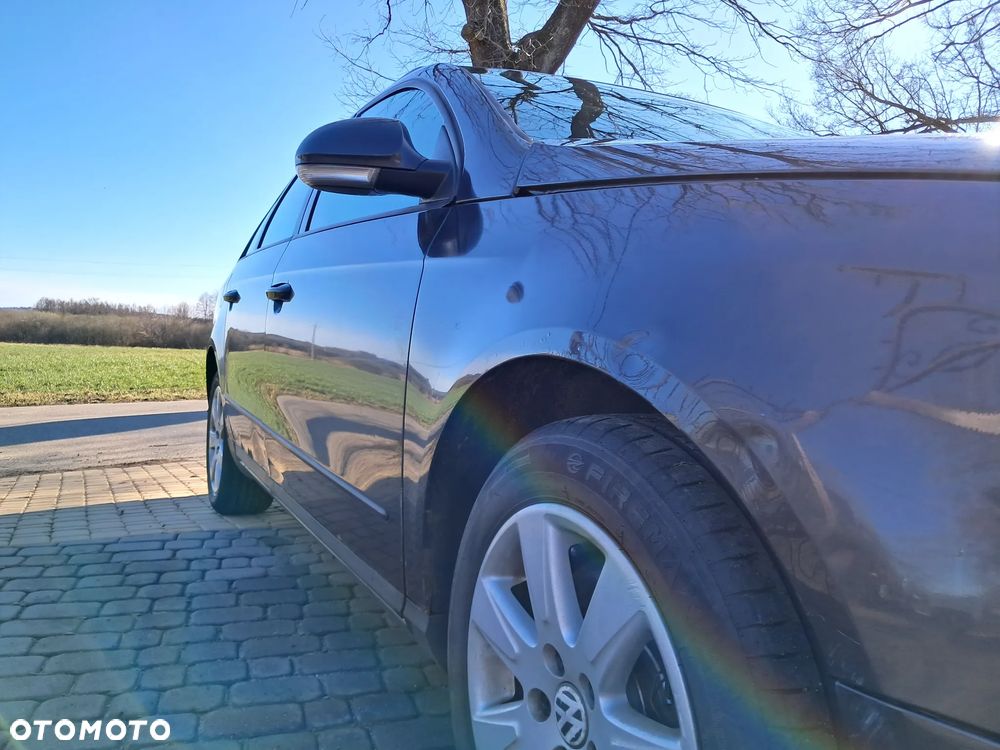 Volkswagen Passat - 6