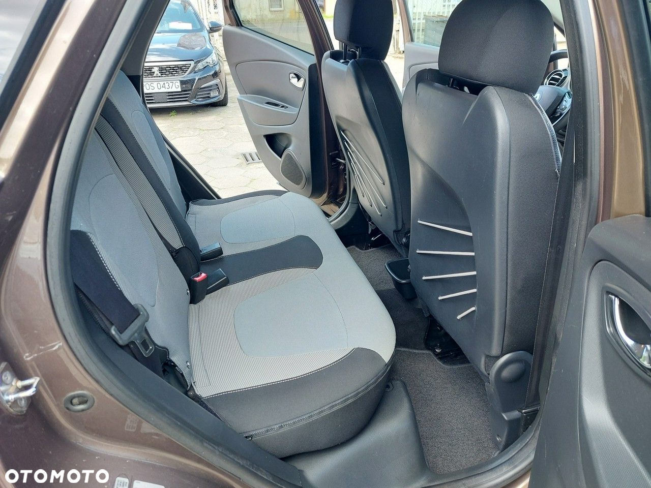 Renault Captur - 13