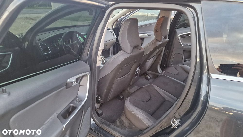 Volvo XC 60 D4 AWD Kinetic - 6