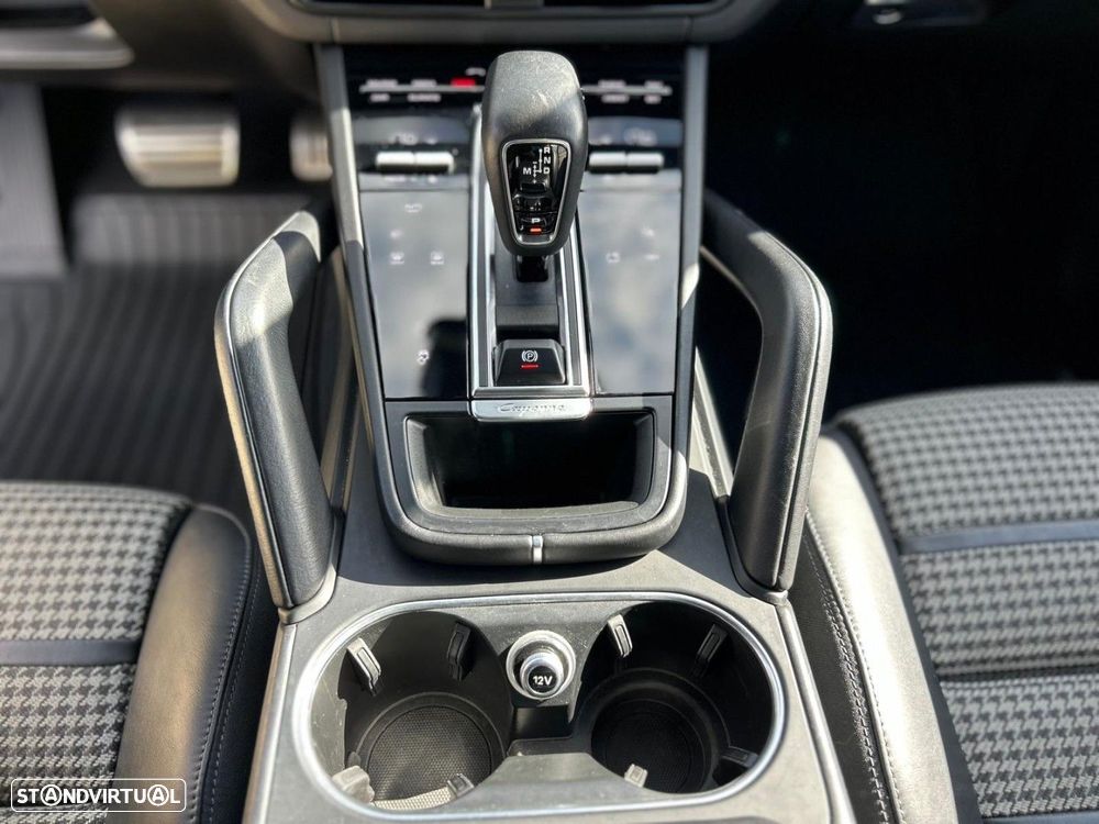 Porsche Cayenne GTS - 22