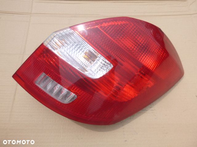 LAMPA PRAWY TYŁ PRAWA TYLNA SKODA FABIA II HB - 13