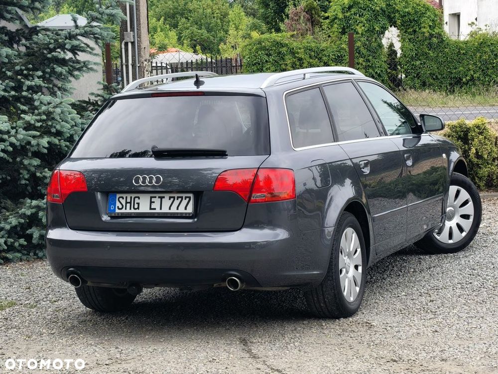Audi A4 Avant 2.0 T FSI - 12