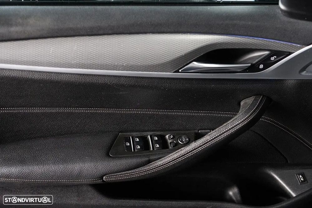 BMW 530 e iPerformance Pack M - 22