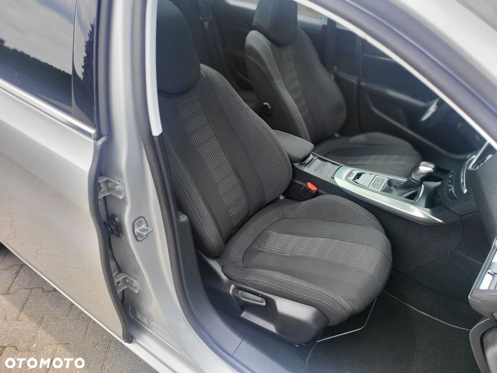 Peugeot 308 BlueHDi 120 EAT6 Stop & Start Allure - 20