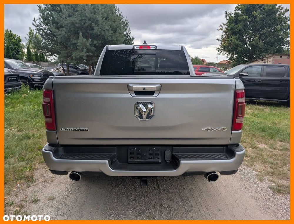 RAM 1500 Crew Cab Laramie - 4