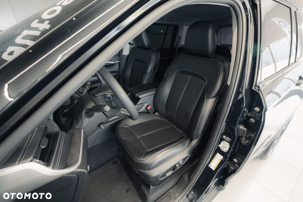 Jeep Grand Cherokee - 13