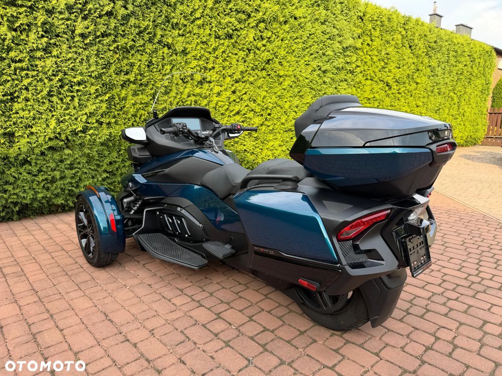 Can-Am Spyder - 4