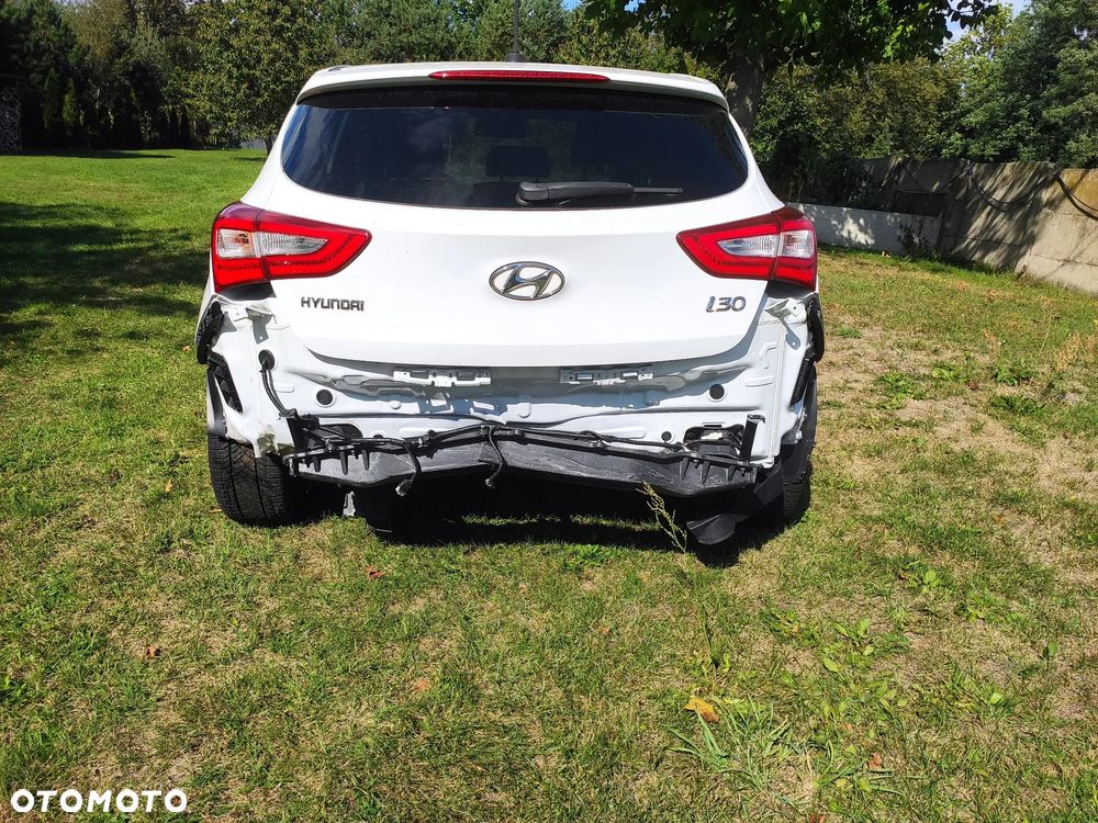 Hyundai i30 1.6 CRDI Passion - 3
