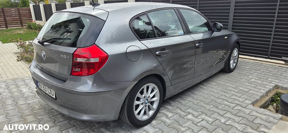 BMW Seria 1 116i - 23