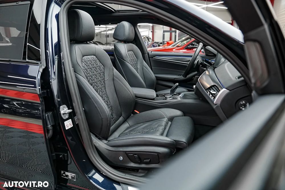 BMW Seria 5 520i Aut. M Sport Edition - 10