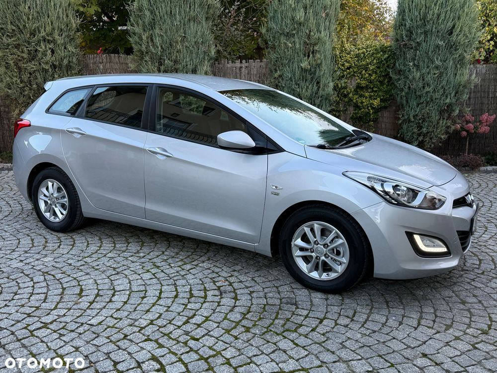 Hyundai i30 1.6 Comfort - 13