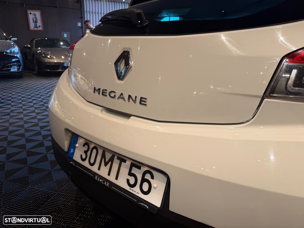 Renault Mégane Coupe 1.5 dCi Bose Edition SS - 14