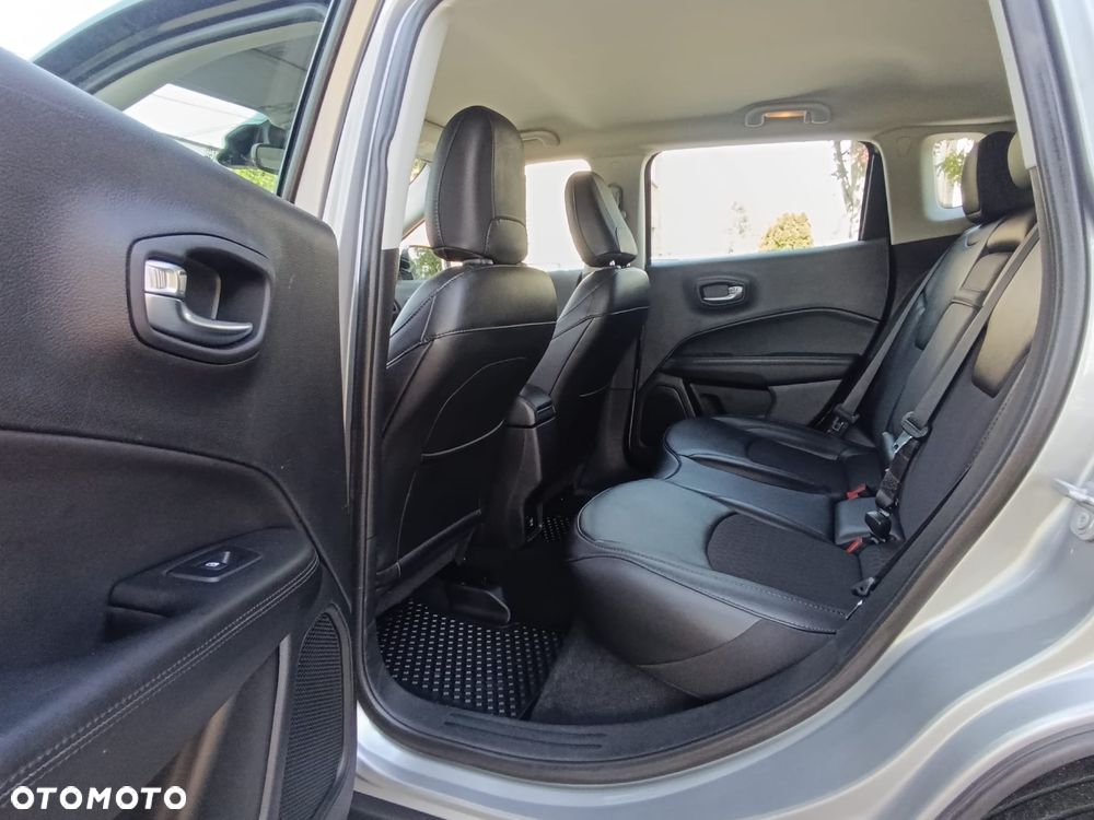 Jeep Compass 1.4 TMair Limited FWD S&S - 28