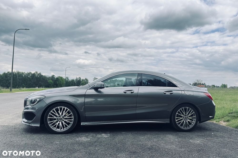 Mercedes-Benz CLA 250 7G-DCT AMG Line - 2