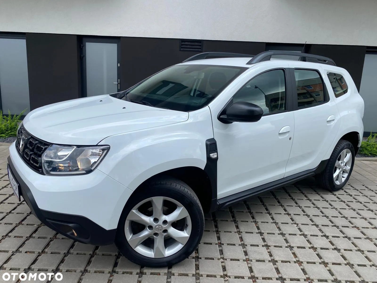 Dacia Duster 1.6 SCe Laureate S&S - 7