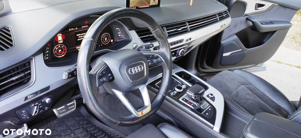 Audi Q7 - 24