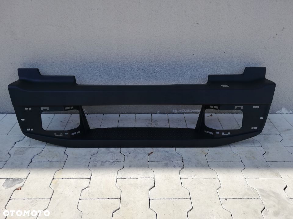 ZDERZAK GRILL ATRAPA VOLVO FL FE 82526825 NOWY ORY - 1