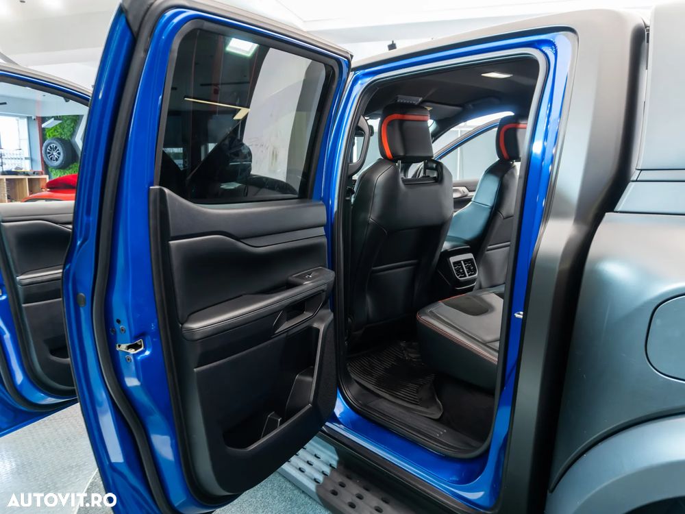 Ford Raptor - 23